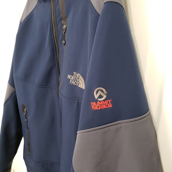 The North Face Summit Series Jacket - Picture 4 of 8